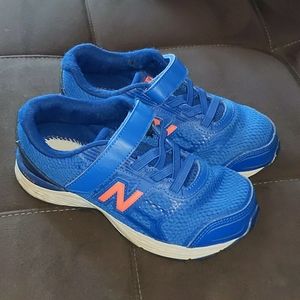 New Balance Velcro closure sneakers